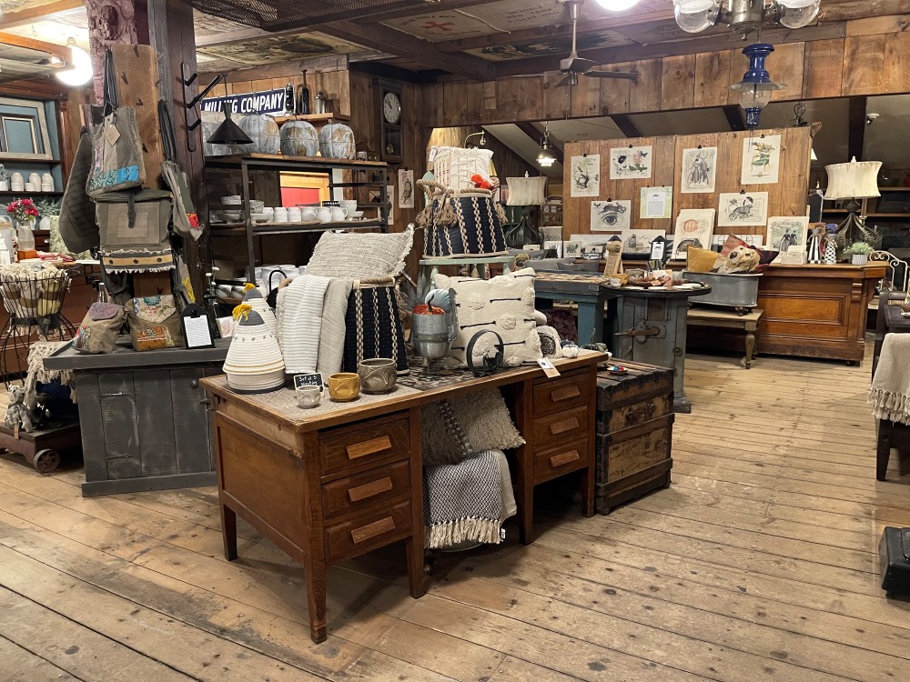 Room layout at 1829 Country Store in Mansfield, Mass.