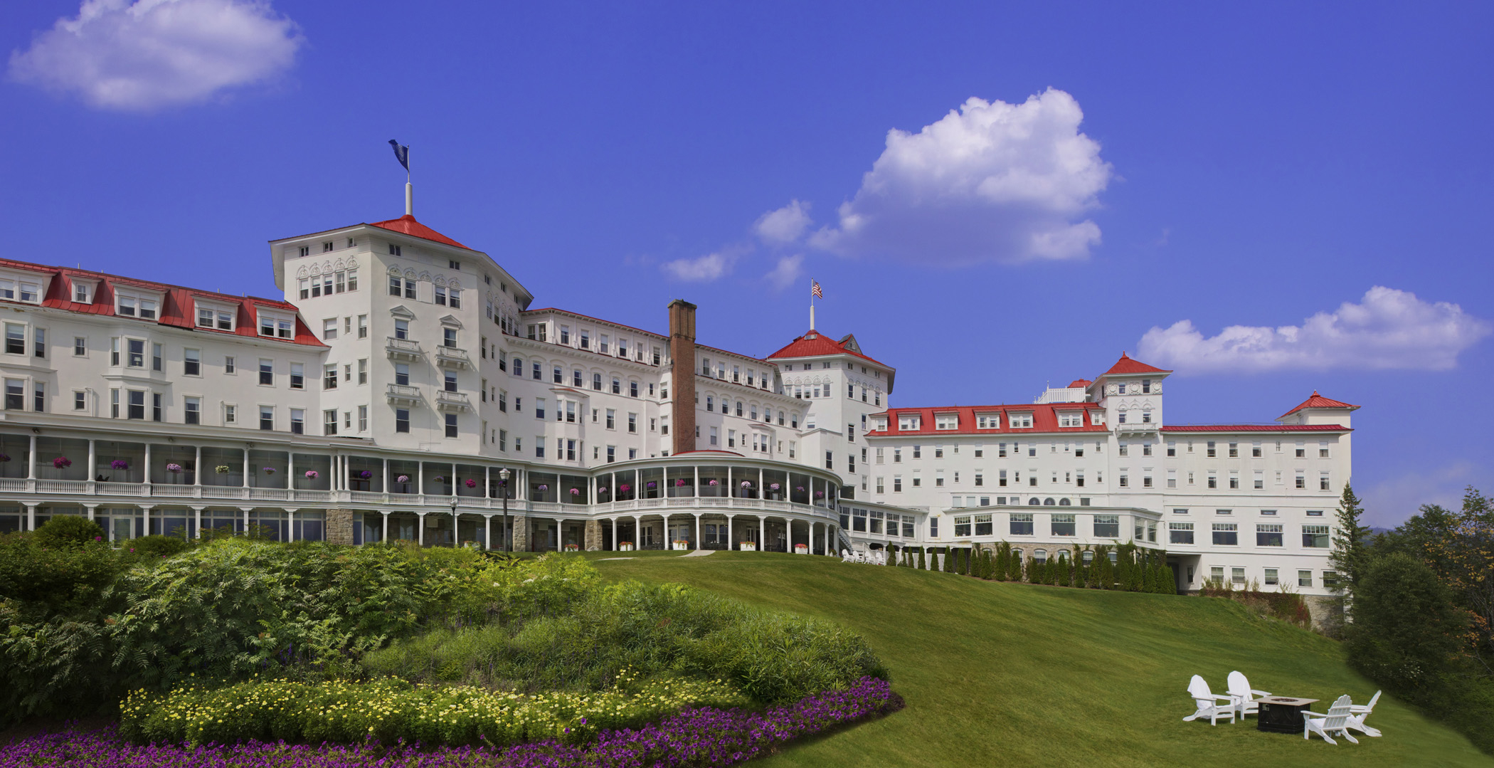 Omni Mt. Washington Hotel, Bretton Woods, NH. Courtesy of Omni Mount Washington Resort.