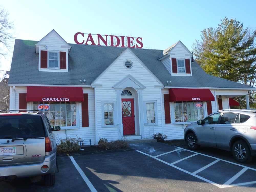 The 9 Retro Road Trip Wonders of Massachusetts