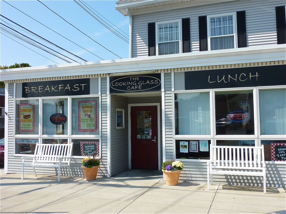 Looking Glass Cafe in downtown Wrentham, Massachusetts